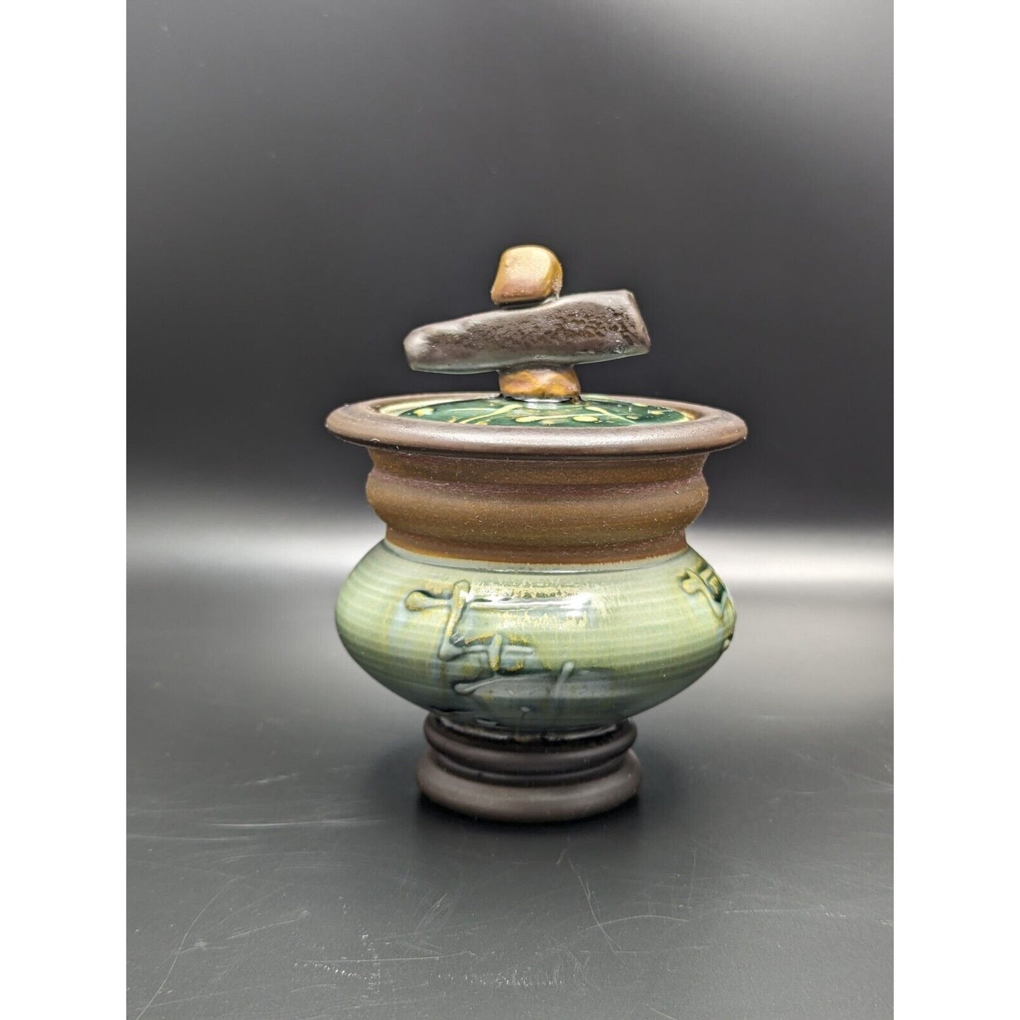 2003 Derek Voien Contemporary Asian Style Lidded Jar Studio Pottery Green Brown