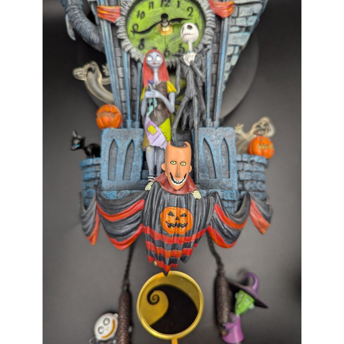 Disney Tim Burtons The Nightmare Before Christmas Cuckoo Clock Bradford Exchange