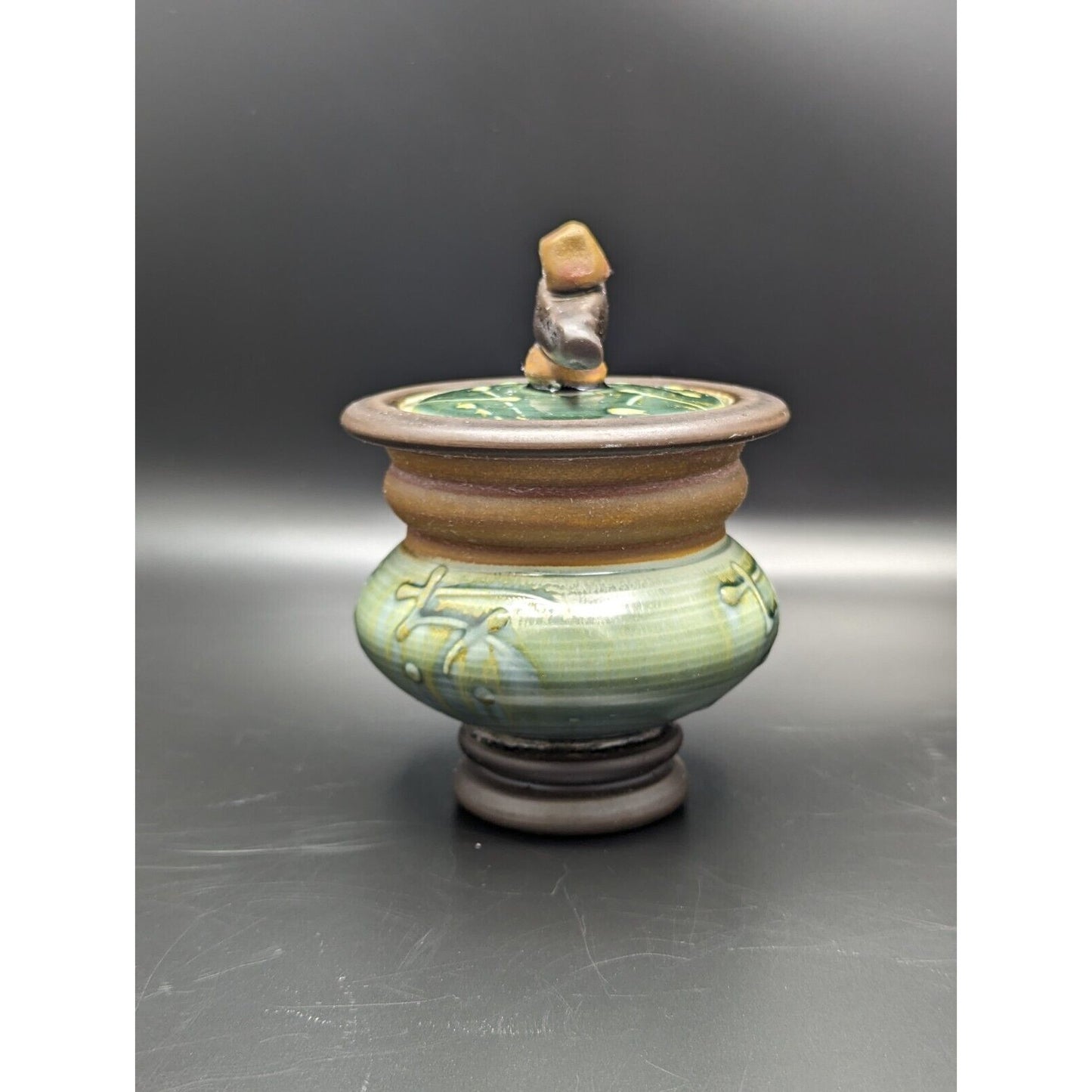 2003 Derek Voien Contemporary Asian Style Lidded Jar Studio Pottery Green Brown